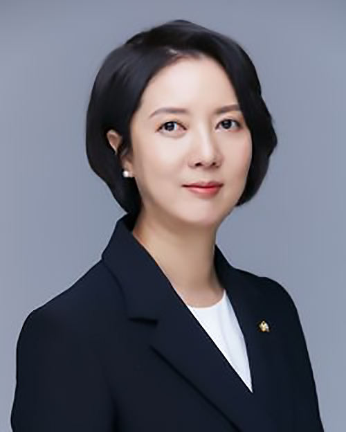 Lee Young